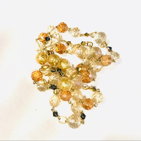 Long beaded statement bib necklace - Picture 5 of 8